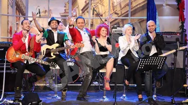 Maruta ne pregateste ceva? Vreau sa-l invit pe Barack Obama pe Happylica, cred ca il pot convinge usor sa vina”