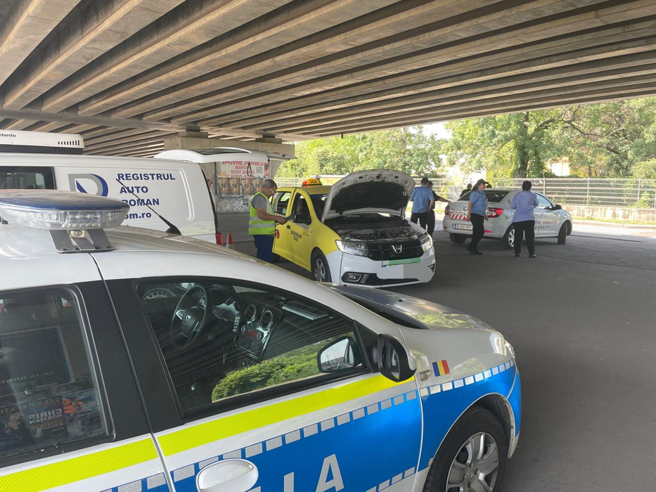 Nu e o glumă! Ce amendă a primit un bărbat de 44 de ani, care a efectuat transport de persoane în regim de taxi