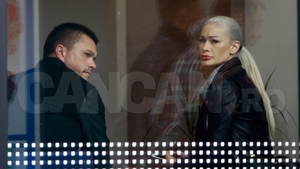 La 24 de ore de la încarcerarea afaceristului, iubita lui Dorin Cocoş a dat fuga la bancă. I-a transferat bani la închisoare?! CANCAN.ro a aflat suma exacta pe care Raluca Miu are voie să i-o vireze milionarului, o dată la două săptămâni: e mult mai mică decât ţi-ai putea închipui!