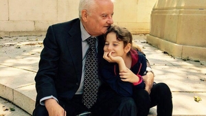 Irinel Columbeanu, departe de fiica lui de aproximativ doi ani. Ex-milionarul duce dorul zilelor de altădată „Ne vedem virtual”