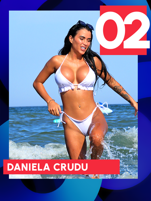 ATENŢIE! Intră în acţiune TOP 30 de vedete care au scăpat rapid de haine şi… Inna, Antonia sau Delia au fugit din calea valurilor pe nisipul fierbinte! Graba strică treaba, dar nu şi în cazul lor!