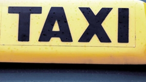 Un taximetrist baut a provocat un accident, apoi s-a spanzurat