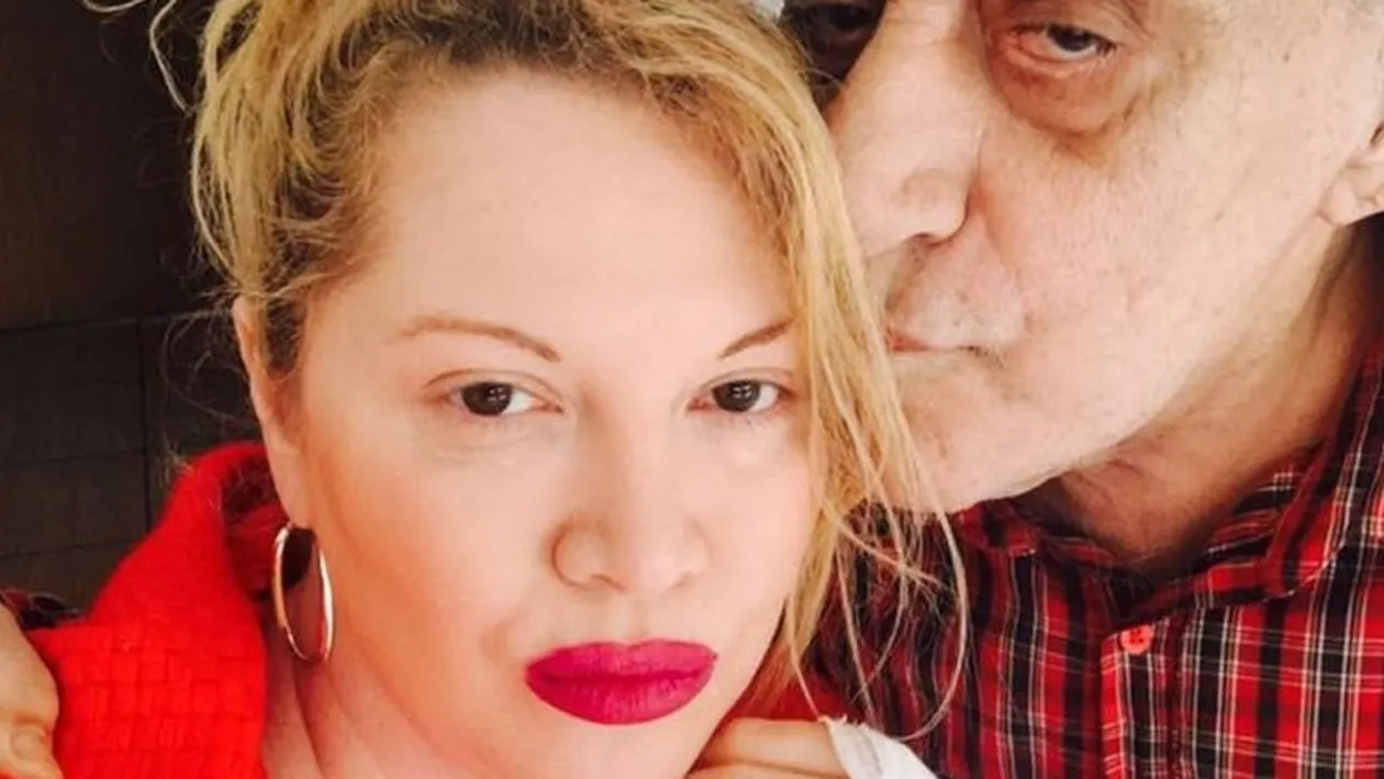 Oana Lis suferă după ce a fost dezamăgită de prietenii ei. Ce mesaj le-a transmis