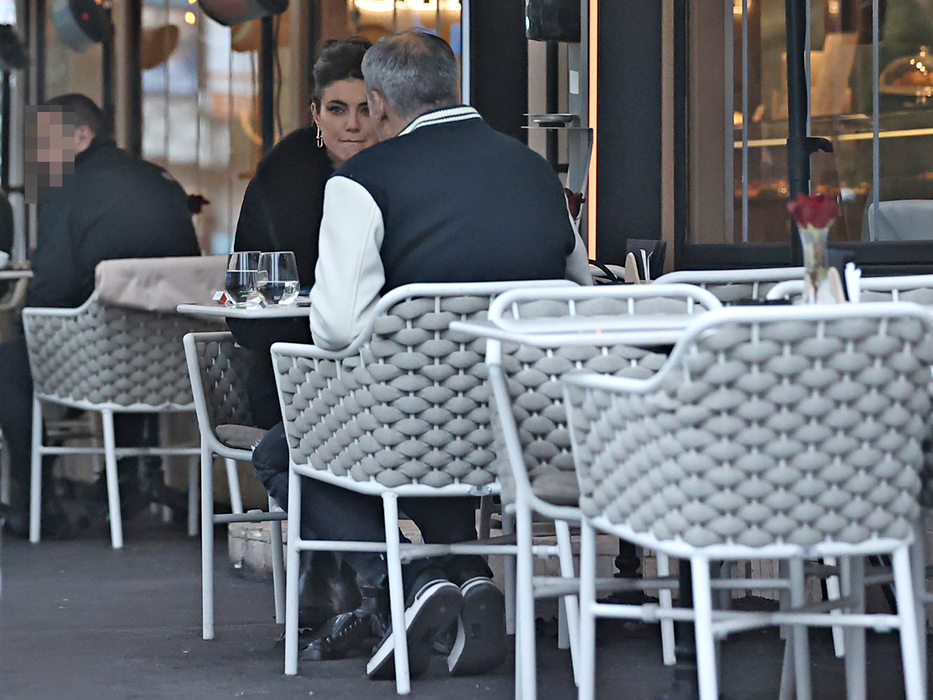 Cristina ICH și șoferul ei au ieșit la o cafea (Foto: CANCAN.RO)