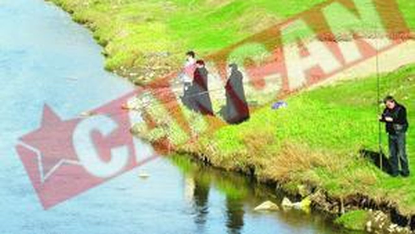 Stareta de la Voronet pescuieste pentru pisica sa