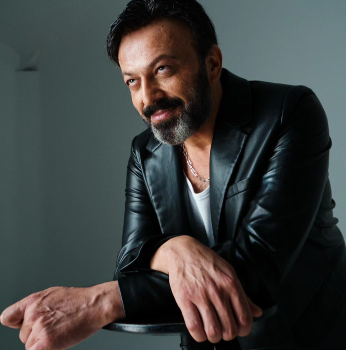 Doliu în lumea filmului! Actorul iubit de români, găsit mort în propria locuință