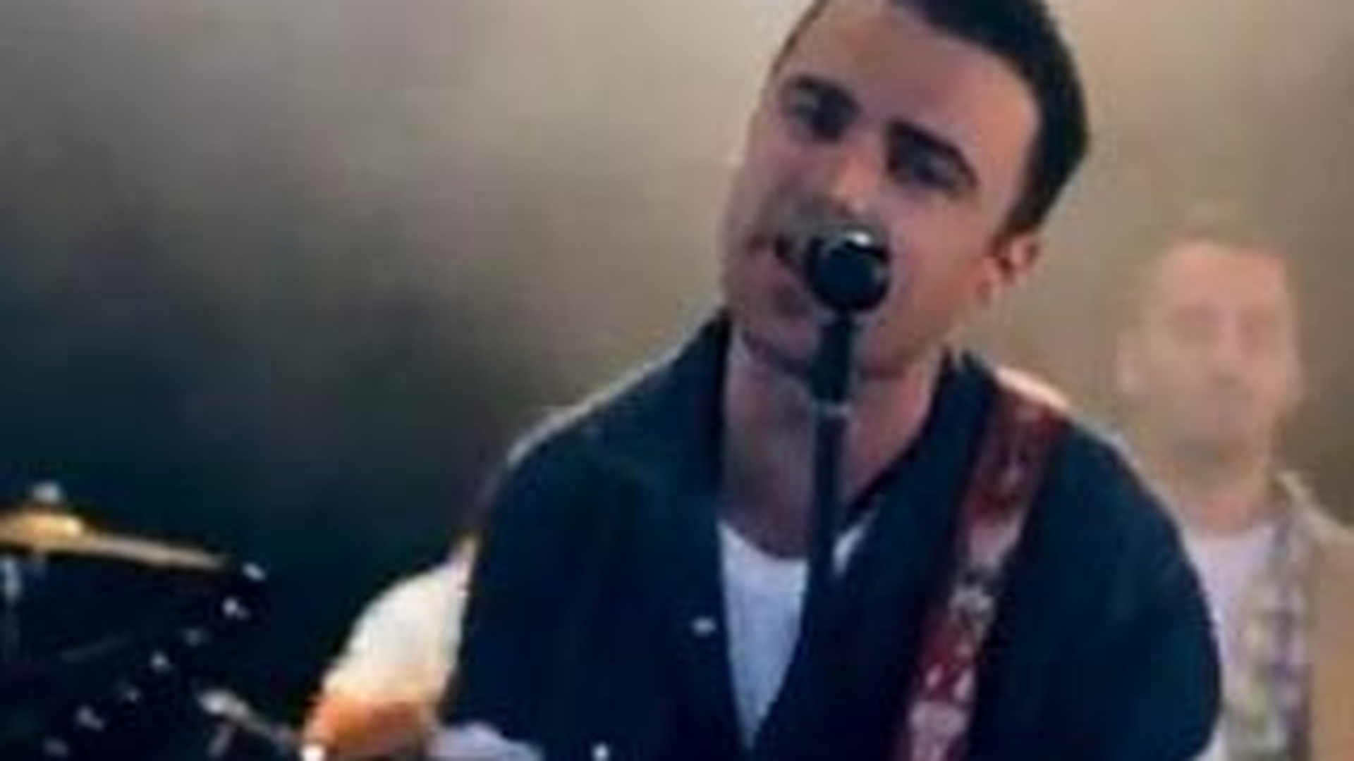 Trupa Vunk a lansat videoclipul la piesa "Scapa-ma de ea"! Vezi aici ce poveste incredibila au filmat rockerii!