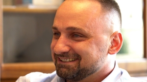Povestea incredibilă a lui Gabriel, românul care locuia pe străzi și mânca resturi. Care este afacerea de milioane cu care a dat lovitura în Italia