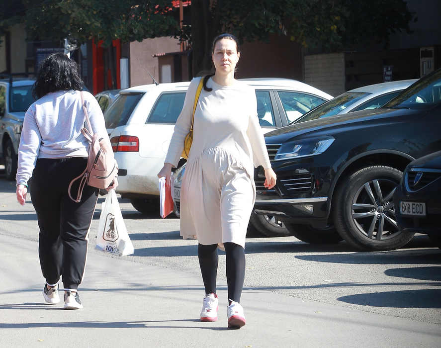 A doua sarcină a lăsat urme vizibile pe trupul Andreei Moldovan