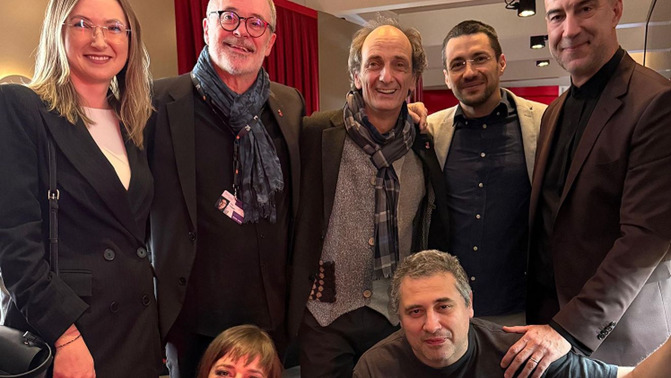 Milionarul clujean Darius Mârza împreună cu soția sa, Ioana, printre puținii români de pe covorul roșu de la Berlin