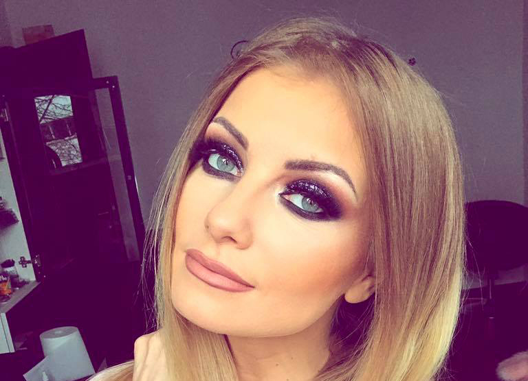 După o relaţie de cinci ani, Sylvia, ex-ASIA, se mărită! Ce inel a primit din partea iubitului