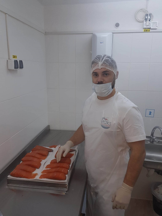 Afumarea peştelui se face la rece