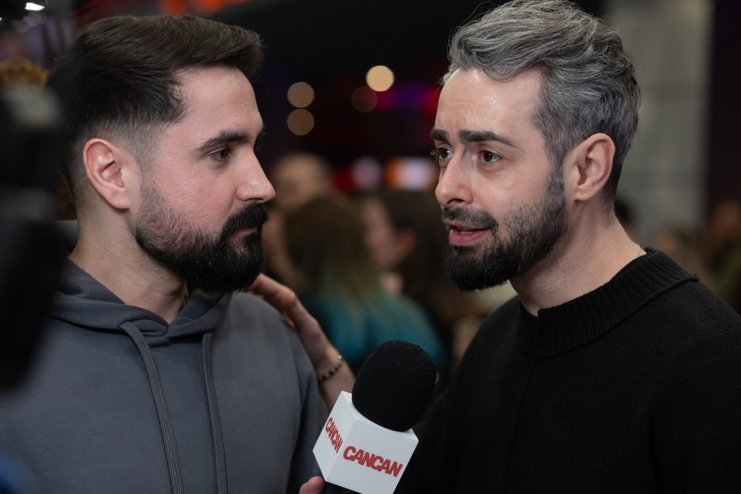 Radu Bucălae, matinalul de la Neatza, îi bate obrazul lui Spike, după ce l-a ajutat alături de Bordea și Micutzu. “Ne-am schimonosit moca, să-ți aducem milioane!”