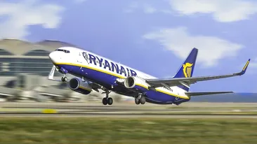 Incident șocant în timpul unui zbor Ryanair. Pilotul, nevoit să aterizeze de urgență după ce un pasager beat ar fi încercat să deschidă ușile de urgență în aer