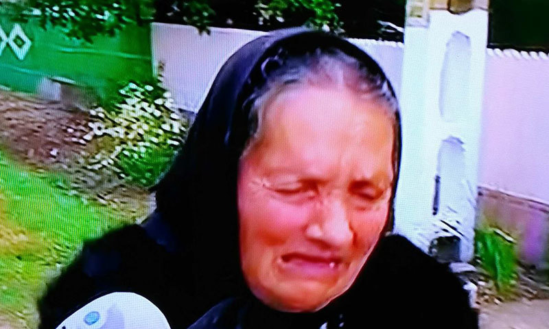 Starea de sănătate a bunicii Denisei Manelista s-a agravat după moartea nepoatei! Bătrâna abia se ţine pe picioare!