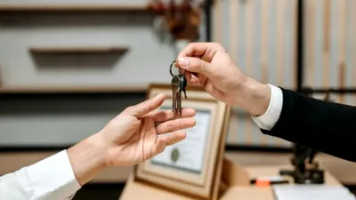 Vor continua să crească prețurile apartamentelor în timp ce vânzările acestora scad? Ce spune un CEO cu 20 de ani de experiență în imobiliare