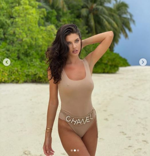 Christina Ich, imagini HOT “scăpate” pe IG Story: “Pe asta nu m-a lăsat Alex să o postez pe feed”