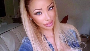 BIANCA DRĂGUŞANU şi-a ieşit din minţi. ”Eşti proastă!. Sunt însărcinată, nu am voie...”.