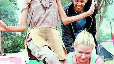 Fugarita de indigeni, sefa guvernului australian a ramas fara pantof. Cenusareasa aborigena