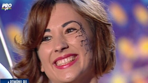 O fosta concurenta de la "Dansez pentru tine" a impresionat juriul "Romanii au talent" Uite ce a folosit pe scena!