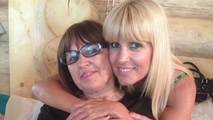 Elena Udrea și-a luat mama și fetița și a plecat din Costa Rica!