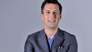 Decizie de ultimă oră luată de Pro TV. Cosmin Stan va prezenta știrile matinale de weekend. “Mă bucur enorm că...”