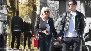 Au rămas interziși când au văzut-o pe Elena Udrea! CANCAN.RO are imaginile momentului! Ce a făcut fostul ministru înainte de a fugi din țară
