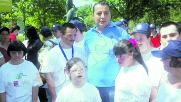 Stefan Florescu, impresionat de drama copiilor cu dizabilitati Nu trebuie marginalizati, ci iubiti si sprijiniti