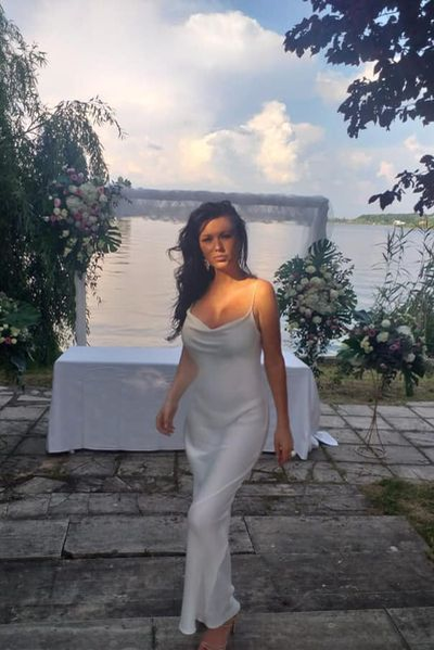 FOTO | Exclusiv. Ce tatuaj și-a făcut recent Simona Sensual. Cum arată acum bruneta