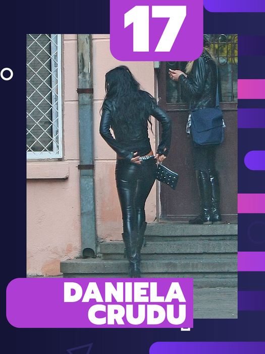 Top 30 sexy – dive care au devenit pudice și încearcă să-și acopere “elementele din dotare” cu mânuța. Gina Pistol & Daniela Crudu, în ipostaze de neuitat!