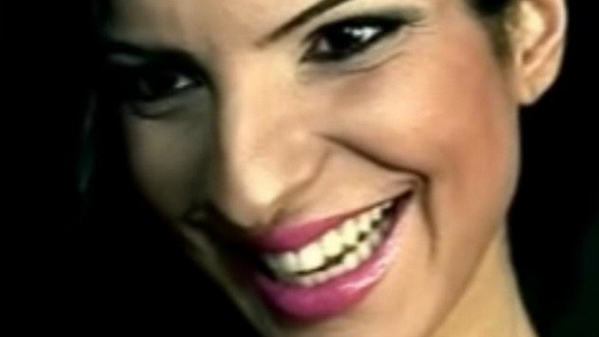Andreea Tonciu e innebunită după noul ei nas! Bruneta asteaptă cu nerăbdare să se opereze: "Mi se pare o superschimbare"