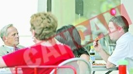 Stolojan si-a scos soferul la o pizza