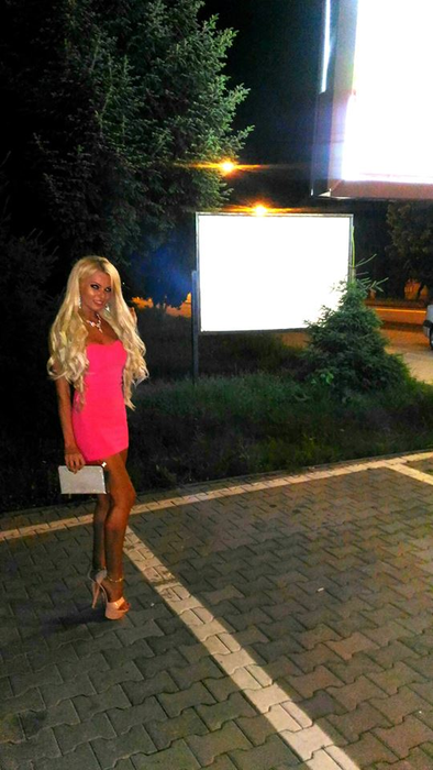 Știe să pozeze foarte sexy