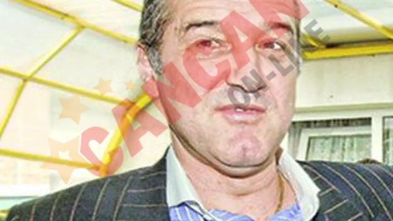 A dat 1.500 de euro colindatorilor