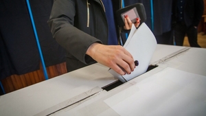 OFICIAL! BEC a început renumărarea voturilor din turul I al alegerilor prezidențiale. Anunțul a venit târziu, în noapte