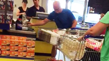 Octavian Belu a făcut gimnastică într-un...hypermarket