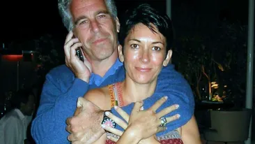 Achizițiile bizare ale lui Jeffrey Epstein, dezvăluite din arhivele FBI: uniforme de școlărițe, jucării și obsesii bizare