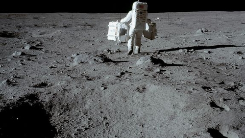 Mintea americanilor din anii '50 ai secolului trecut! Au vrut sa bubuie o bomba nucleara pe Luna