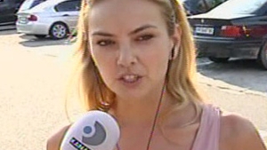 Abia a divortat si Roxana Ionescu s-a logodit?! "Eu si Laurentiu am ramas prieteni. Sunt fericita, am un inel nou pe deget"