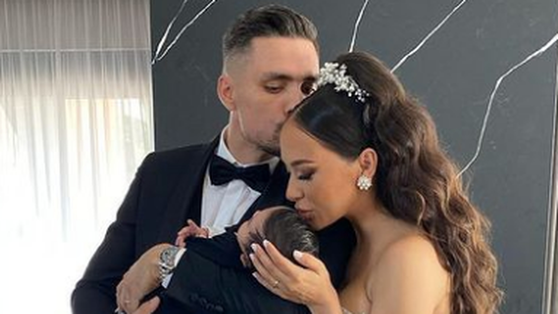 Vlăduța Lupău, ţinută spectaculoasă la botezul fiului. Ce meniu are la mega petrecerea micuțului Iair