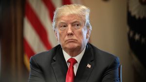 Reacția lui Donald Trump după amenințarea Iranului cu închiderea Strâmtoarei Ormuz