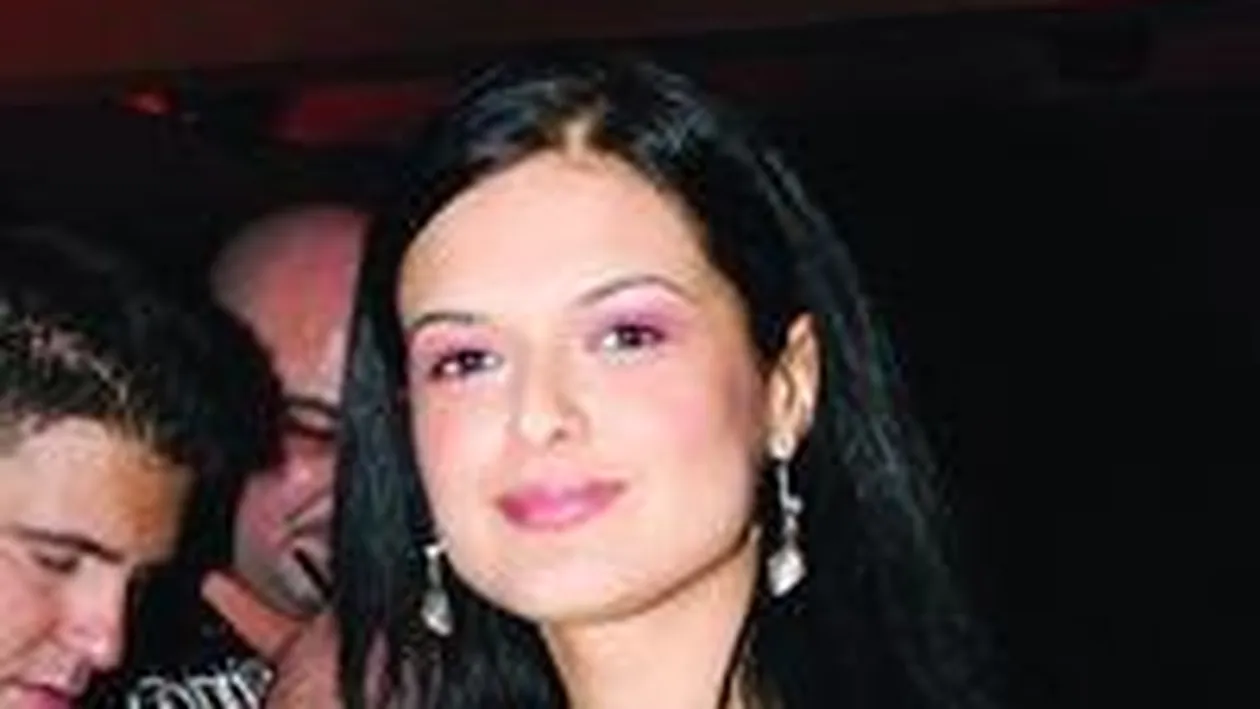 Simona Patruleasa i-a furat Ralucai Lazarut cina cu Julio Iglesias