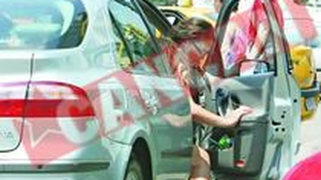 Mircea Radu si-a dus iubita in weekend la mare