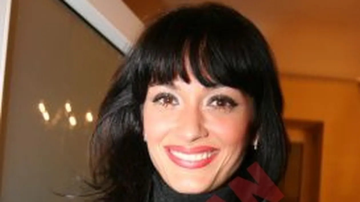 Anca Turcasiu: Sunt nascuta la sapte luni, medicul i-a spus mamei copilul a murit, dar pe drumul spre masa mi-a pornit inima