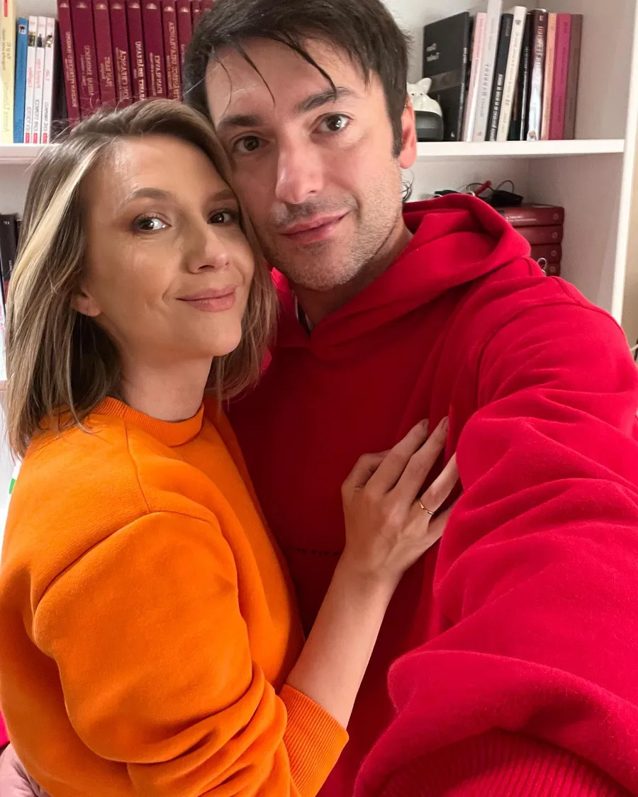 Adela Popescu și Radu Vâlcan, agresați în trafic. Reacția neașteptată a prezentatorului de la Antena 1. Sursă foto: Facebook