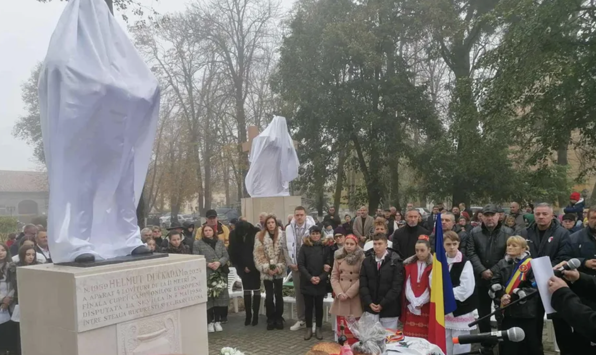 A fost inaugurată statuia lui Helmuth Duckadam. Cine a fost prezent la eveniment