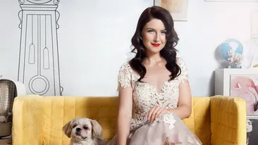 Primele imagini cu barbatul pe care Alexandra Ungureanu incearca sa-l tina cat mai ascuns. El este cel pentru care artista...