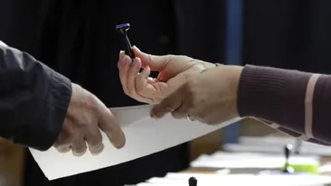 Ce a făcut un votant în urnă. Mesajul transmis pe buletinul de vot a devenit viral în România