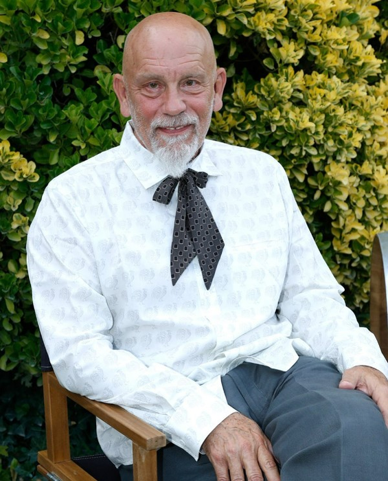 John Malkovich are 69 de ani (sursa foto: instagram)