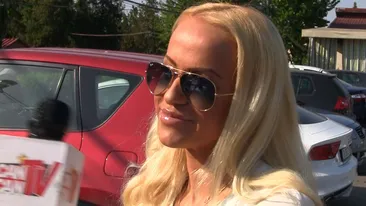 Singurica de ziua ei! Anda Adam a implinit 33 de ani, dar niciun iubit nu i-a fost alaturi! Vezi ce cadou deosebit a primit!